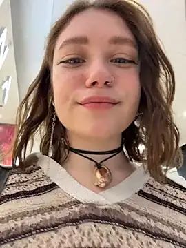 lucy-joy online show from November 16, 2025, 8:20 am