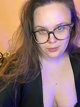 MariaMirabella online show from April 14, 2026, 9:21 pm