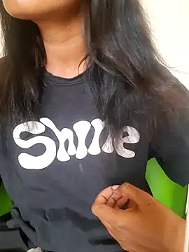 Snapshot of AnkitaDevi chatting on June 21, 2026, 8:28 am AnkitaDevi online show from June 21, 2026, 8:28 am