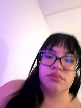 Emily Taylor2 online show from January 12, 2026, 2:06 am