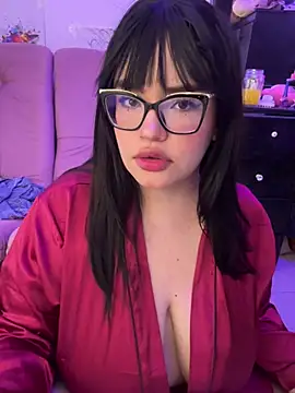 Emily Taylor2 online show from February 8, 2026, 10:13 pm