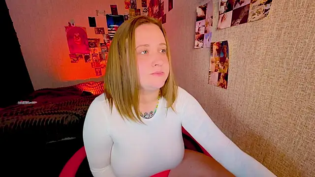 NaomiRey1 online show from May 27, 2026, 6:05 pm