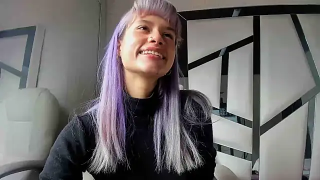 barbieambar online show from September 13, 2025, 2:28 pm