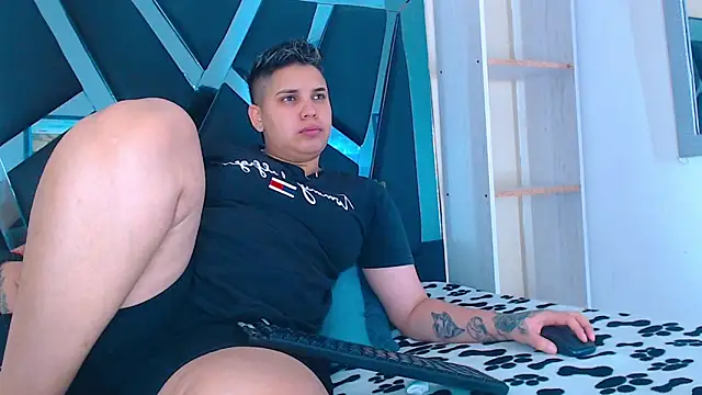 Snapshot of karla_sexy21 chatting on October 23, 2025, 4:34 am karla sexy21 online show from October 23, 2025, 4:34 am