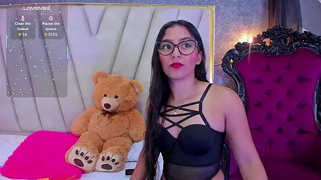 AmyStar1 online show from October 14, 2025, 9:15 pm