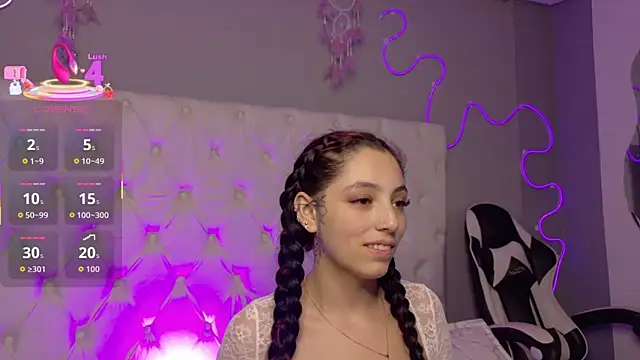 Megan  cole1 online show from December 18, 2025, 3:45 am