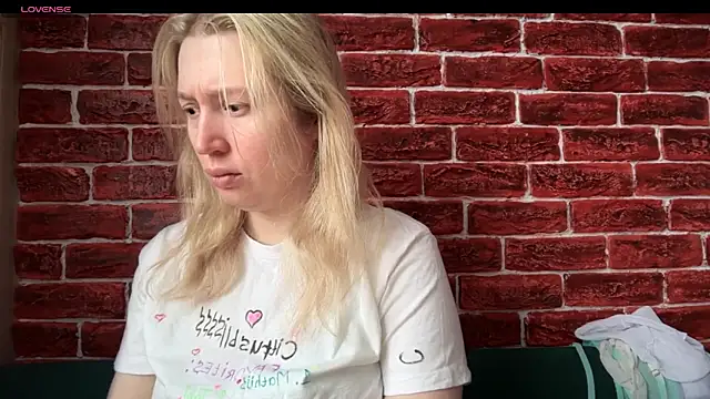 CitrusBlissss online show from November 6, 2025, 2:56 am