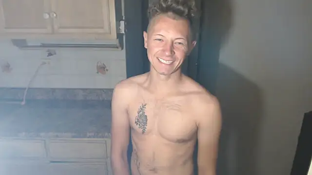 BlondZilla online show from November 8, 2025, 7:08 am