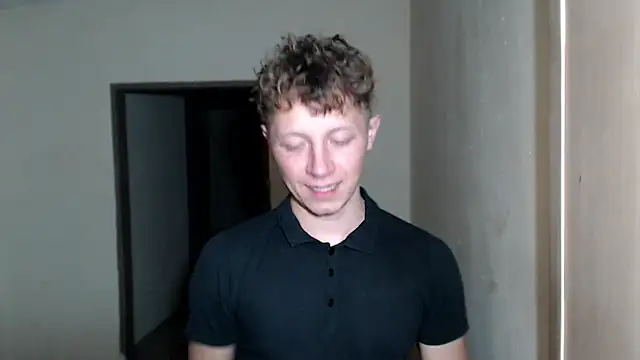 Snapshot of BlondZilla chatting on February 28, 2026, 3:29 am BlondZilla online show from February 28, 2026, 3:29 am