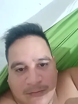 reguetones92 online show from November 15, 2025, 11:40 am