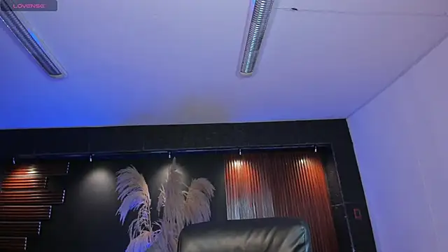 AidaJones online show from September 11, 2025, 12:49 pm