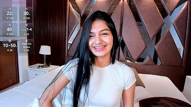 AidaJones online show from March 18, 2026, 11:24 am