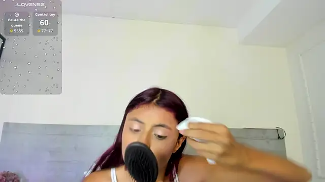 Snapshot of sunnyWhitee chatting on June 22, 2026, 7:22 pm sunnyWhitee online show from June 22, 2026, 7:22 pm