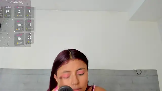 Snapshot of sunnyWhitee chatting on July 1, 2026, 7:13 pm sunnyWhitee online show from July 1, 2026, 7:13 pm