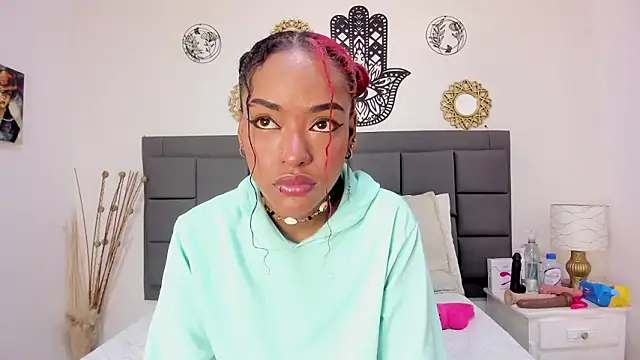 summer williams18 online show from January 15, 2026, 1:26 pm