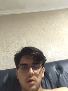 ljxjjxsooi online show from November 23, 2025, 4:34 am