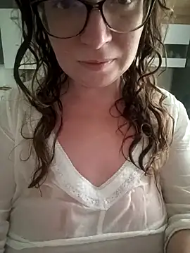 Snapshot of PerpetuaAnastagi chatting on September 13, 2025, 6:57 am PerpetuaAnastagi online show from September 13, 2025, 6:57 am