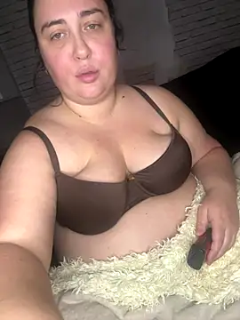 roxey-1997 online show from October 26, 2025, 7:20 pm