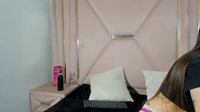 venusmorgan online show from September 23, 2025, 3:15 pm