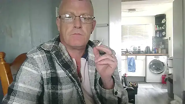 hefin18 online show from February 16, 2025, 1:27 pm