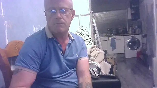 hefin18 online show from October 2, 2025, 8:16 pm