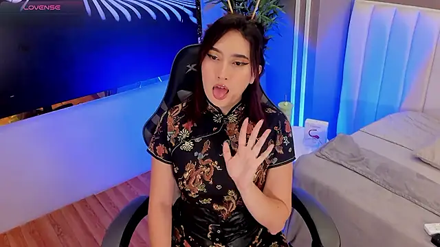 Skyyle  online show from March 24, 2026, 1:16 pm