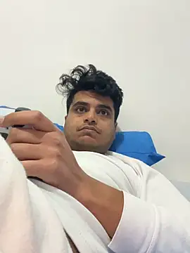 Snapshot of Noam7080z chatting on March 29, 2026, 7:36 pm Noam7080z online show from March 29, 2026, 7:36 pm