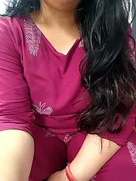 Snapshot of roshni_agrawal0 chatting on July 1, 2026, 7:10 am roshni agrawal0 online show from July 1, 2026, 7:10 am