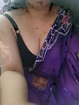 Snapshot of roshni_agrawal0 chatting on July 3, 2026, 4:19 am roshni agrawal0 online show from July 3, 2026, 4:19 am