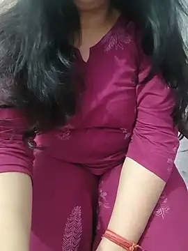 Snapshot of roshni_agrawal0 chatting on July 8, 2026, 9:14 am roshni agrawal0 online show from July 8, 2026, 9:14 am