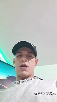 Ethanho0t online show from December 5, 2025, 9:51 am