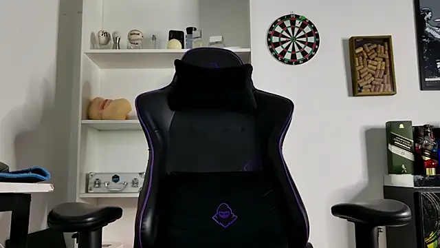 aaron nvk online show from January 13, 2026, 9:09 pm