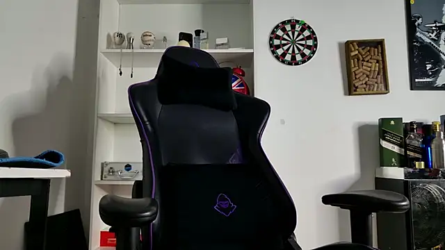 aaron nvk online show from January 18, 2026, 12:58 am