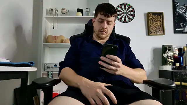 aaron nvk online show from February 1, 2026, 4:11 am