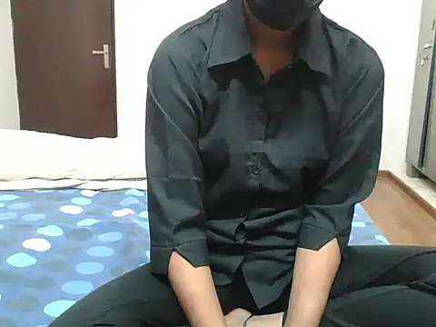 hotpayal001 online show from October 13, 2025, 8:36 am