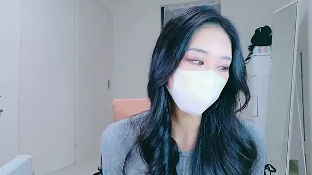 ramuchan desu online show from December 17, 2025, 12:05 am