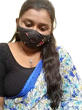 Pavani-Sexy online show from November 18, 2025, 5:45 am