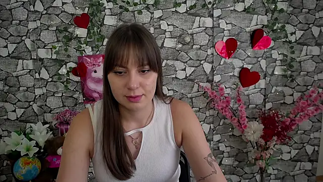 Amanda Bright  online show from November 13, 2025, 11:20 am