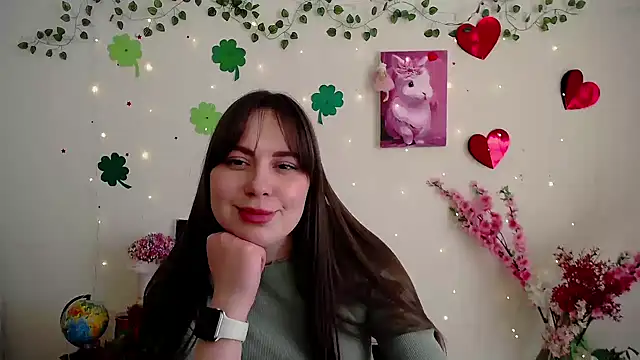 Amanda Bright  online show from March 17, 2026, 11:24 am