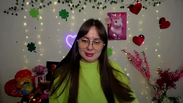 Amanda Bright  online show from March 19, 2026, 12:20 pm