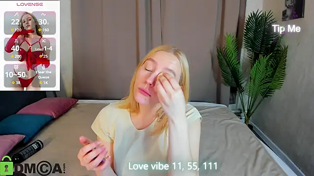 Anna Chelsea online show from December 1, 2025, 11:43 pm