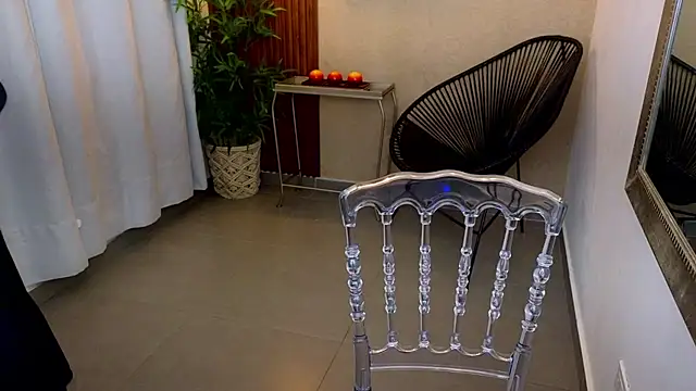 Lia Mar  online show from November 22, 2025, 6:07 pm