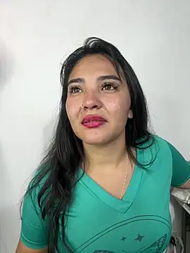 Snapshot of meli__brown chatting on February 3, 2026, 6:40 am meli brown online show from February 3, 2026, 6:40 am