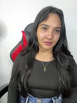 Snapshot of meli__brown chatting on February 12, 2026, 1:33 am meli brown online show from February 12, 2026, 1:33 am