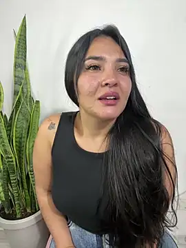 meli  brown online show from May 16, 2026, 2:19 am