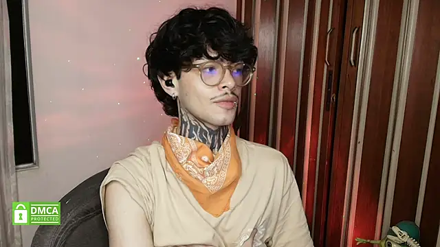 Mihail leroy online show from February 18, 2026, 1:23 am