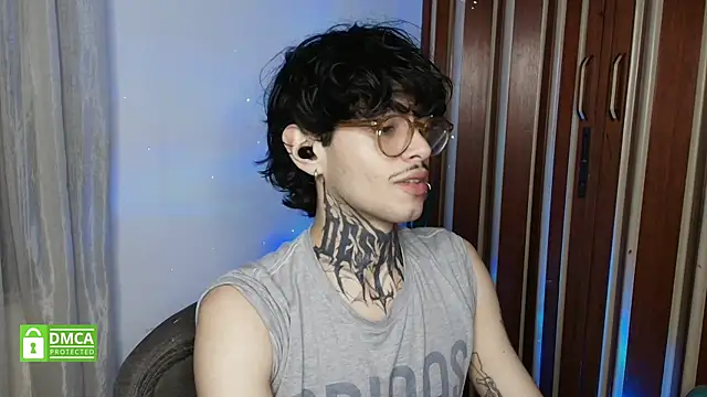 Mihail leroy online show from February 24, 2026, 1:25 am