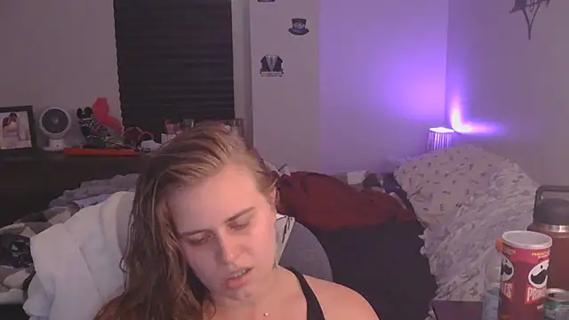 Snapshot of Sexyblonde12344 chatting on September 16, 2025, 6:31 pm Sexyblonde12344 online show from September 16, 2025, 6:31 pm