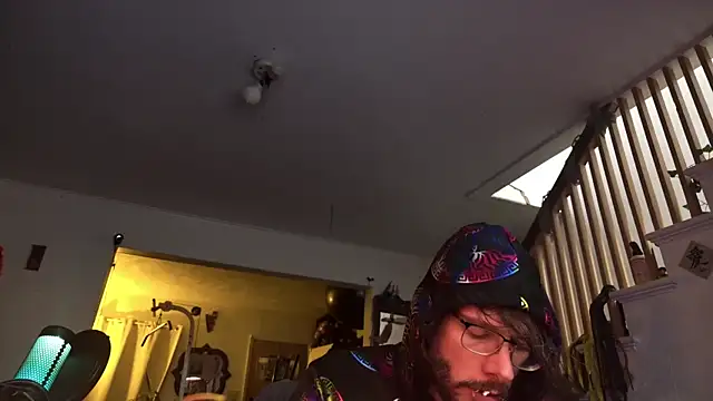 MasterDaddyCool online show from December 1, 2025, 1:43 am