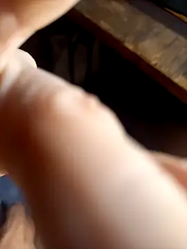 Endriuu09 online show from October 27, 2025, 11:09 pm